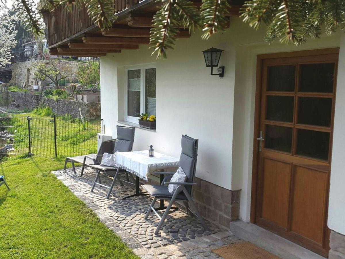Ferienhaus "Am Schleifenbach" Saalfeld Saale Buitenkant foto
