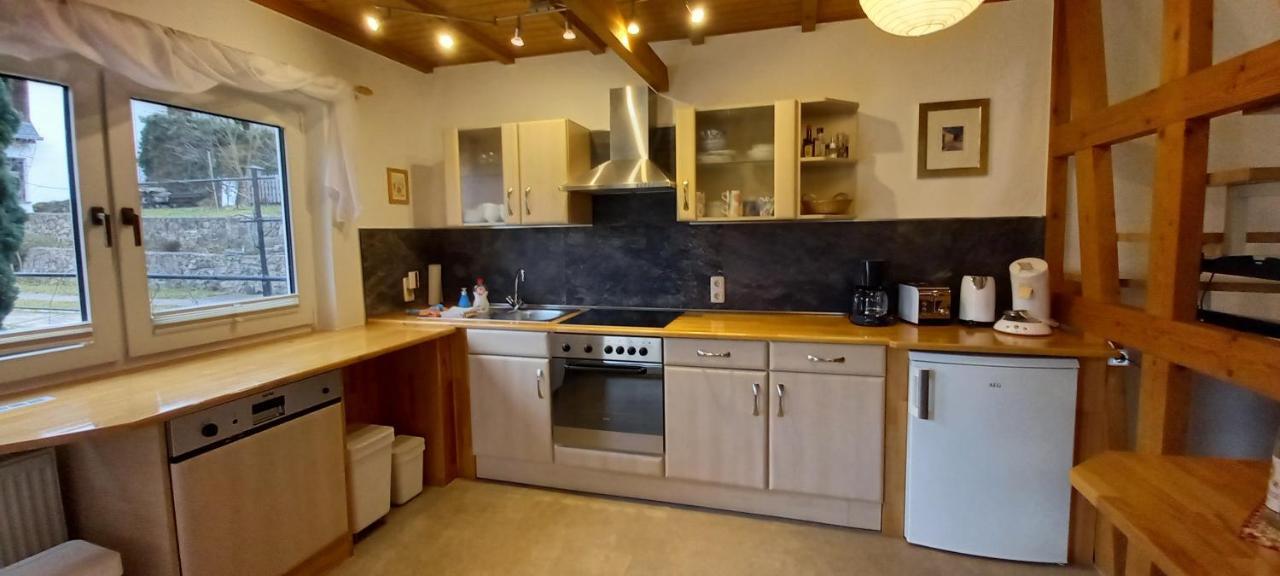 Ferienhaus "Am Schleifenbach" Saalfeld Saale Buitenkant foto
